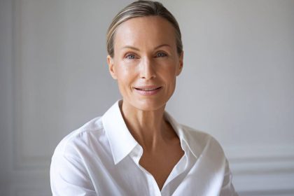 Les meilleures crèmes anti-âge naturelles pour une peau raffermie après 40 ans